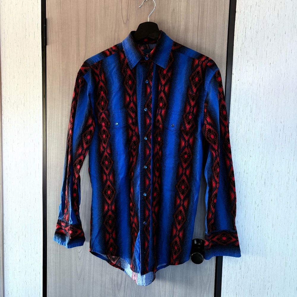 Vintage Wrangler Southwestern Print Pearl Snap Shirt Blue Red Aztec rare rodeo